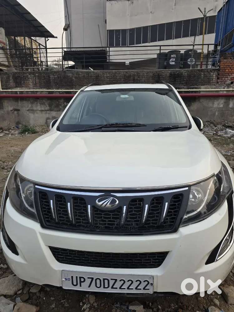 Mahindra Xuv500 2017 Diesel 72800 Km Driven
