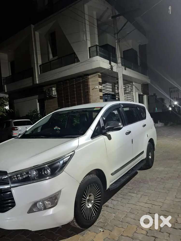 Toyota Innova Crysta