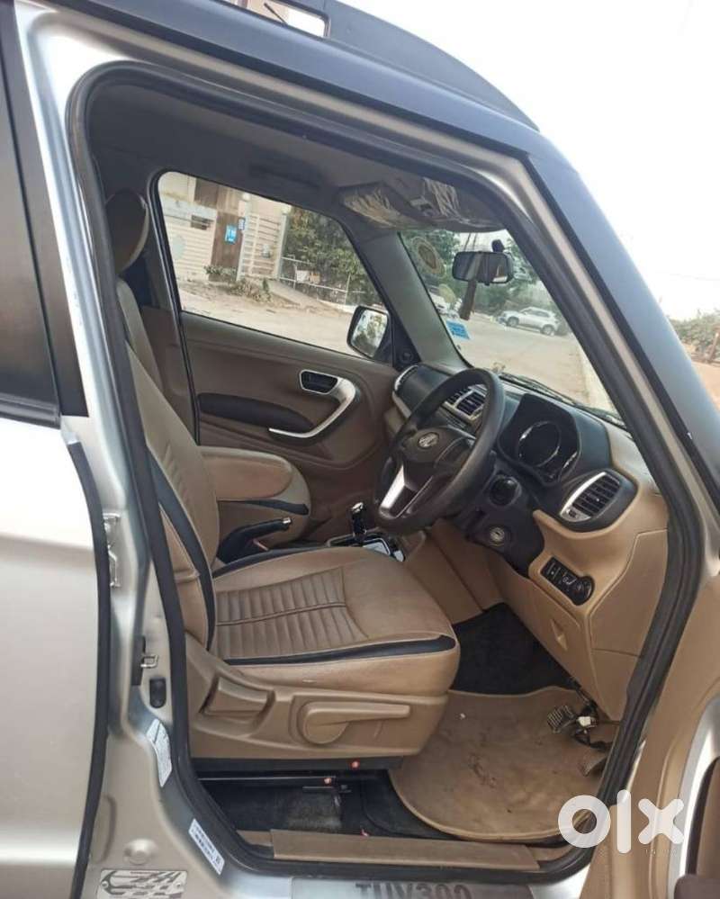 Mahindra Tuv 300 T8 Amt, 2016, Diesel