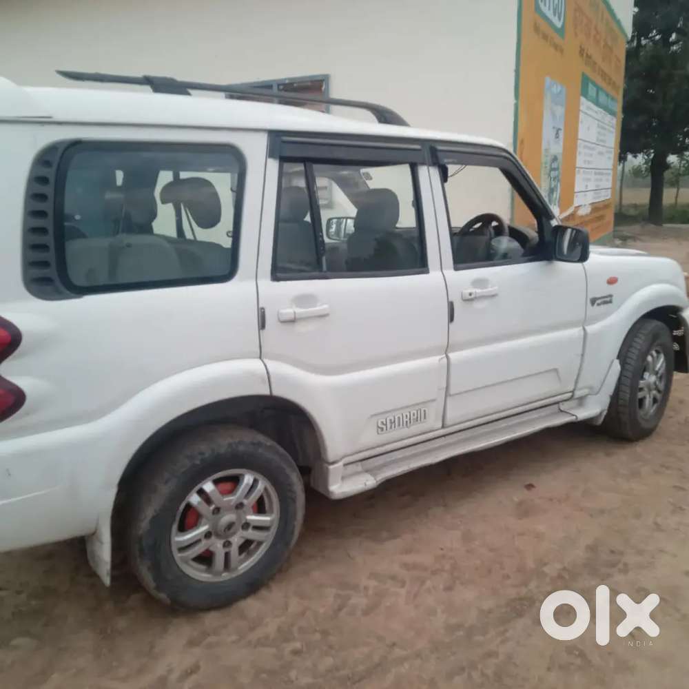 Mahindra Scorpio 2013 Diesel 150000 Km Driven