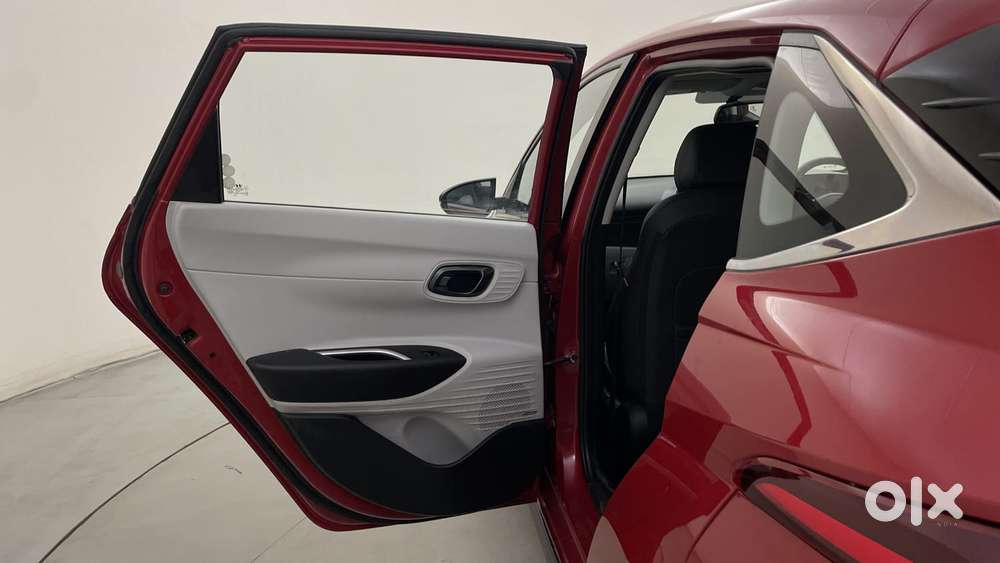 Hyundai New I20 1.2 Asta (o) Ivt, 2024, Petrol