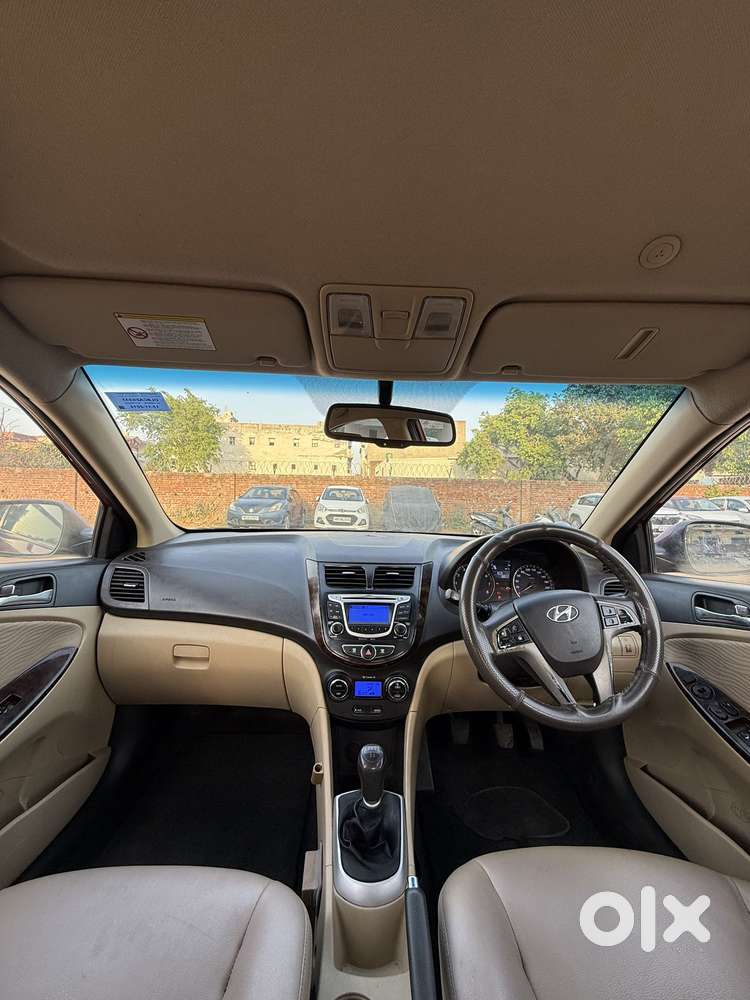 Hyundai Verna Fluidic 1.6 Vtvt Sx Opt, 2014, Petrol