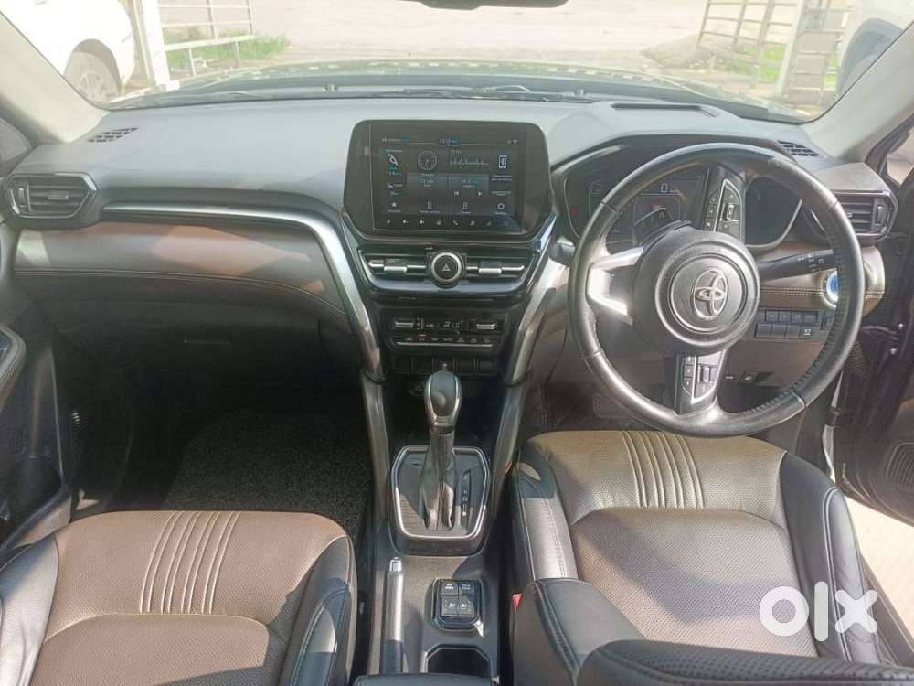Toyota Urban Cruiser Hyryder 1.5 V Hybrid, 2022, Petrol
