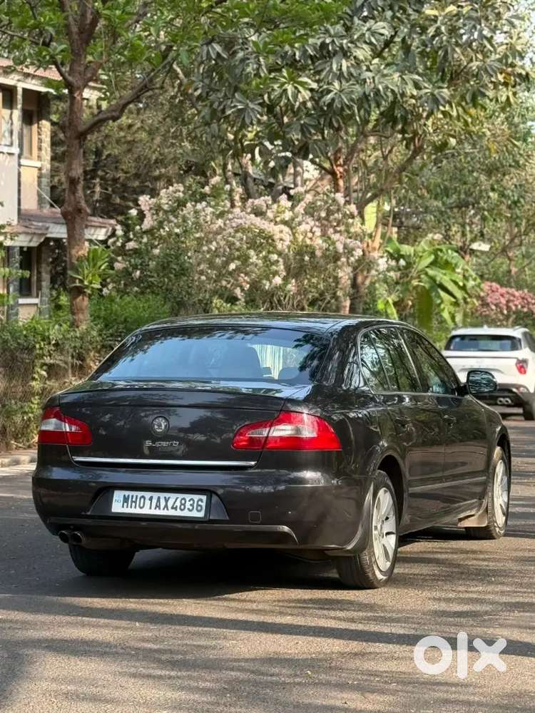Skoda Superb 2011 Petrol Well Maintained