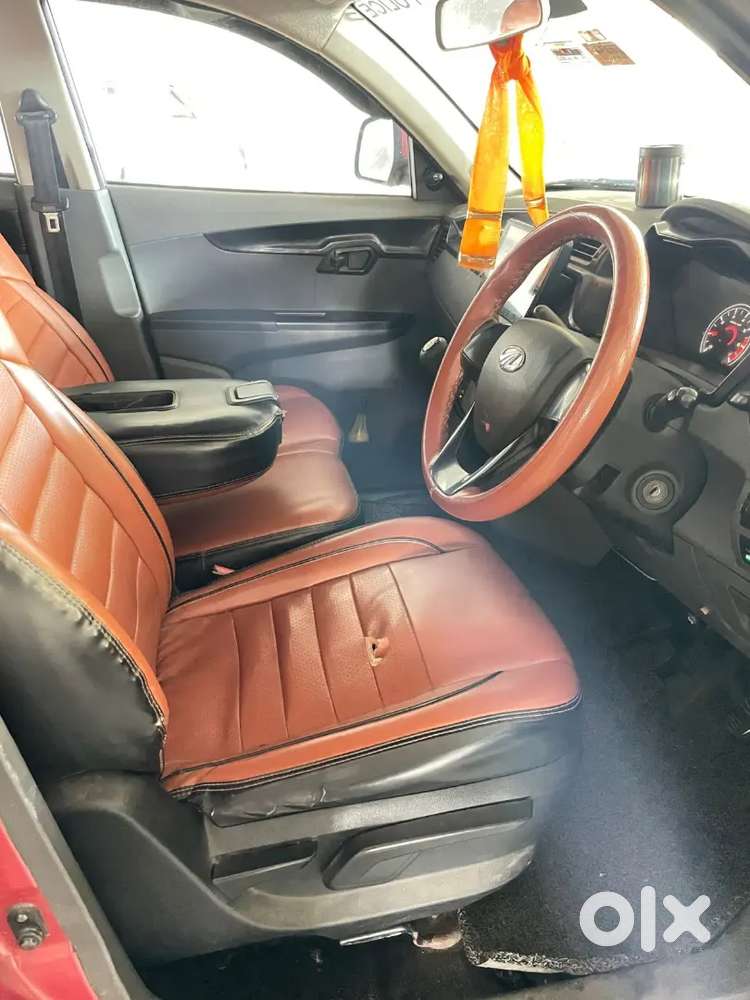 Mahindra Kuv 100 2018