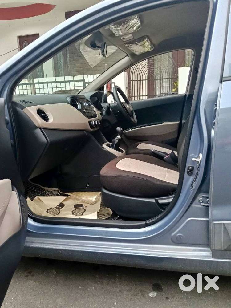 Hyundai Grand I10 Sportz, 2014, Petrol
