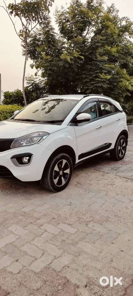 Tata Nexon 1.2 Revotron Xz Plus, 2020, Petrol