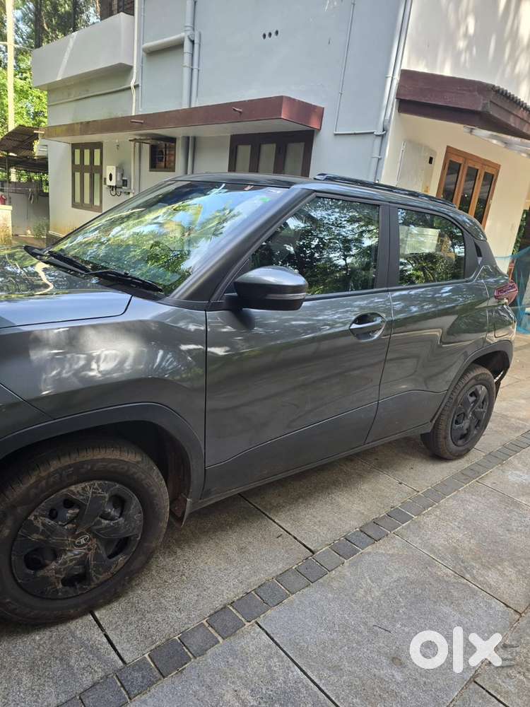 Tata Punch Facelift Petrol 2025