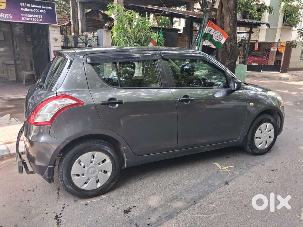 Maruti Suzuki Swift Lxi Optional-o, 2017, Petrol