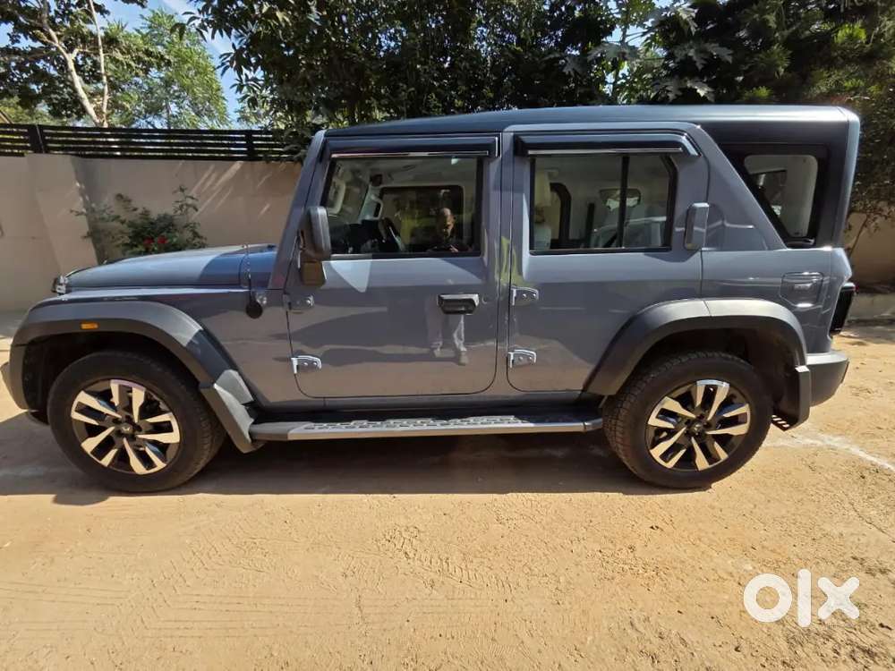 Mahindra Thar Roxx 2025 Top Model