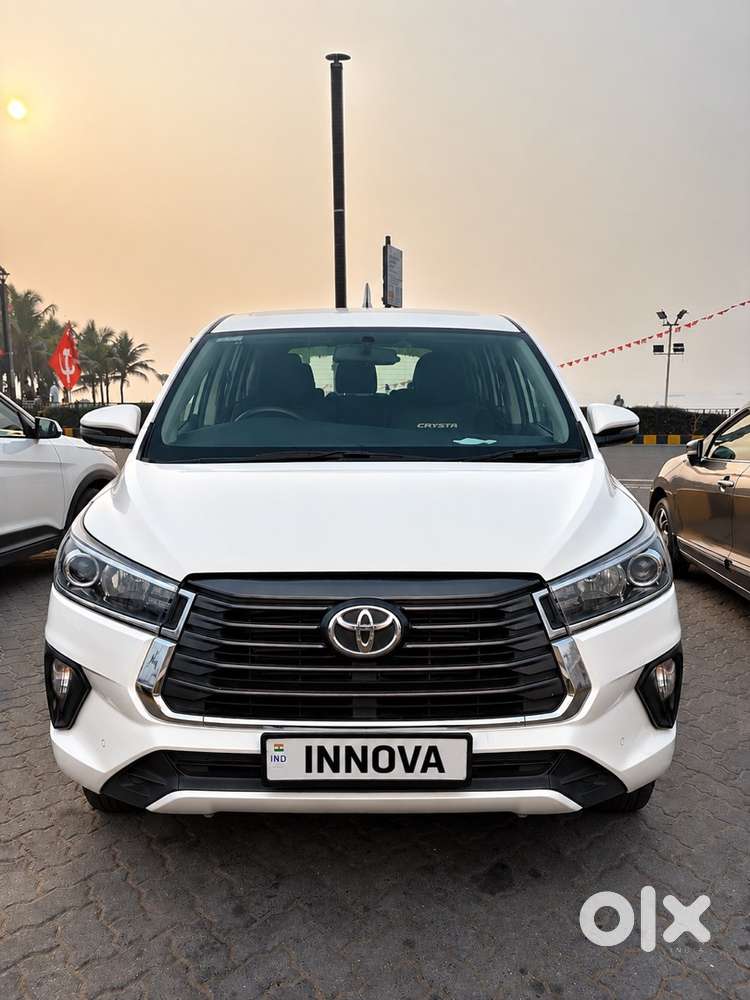 Innova Crysta-2022,25k Km,25l(diesel)