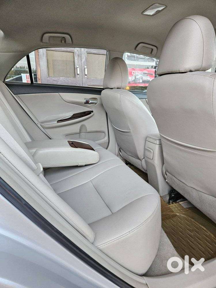 Toyota Corolla Altis G Hv At, 2013, Petrol