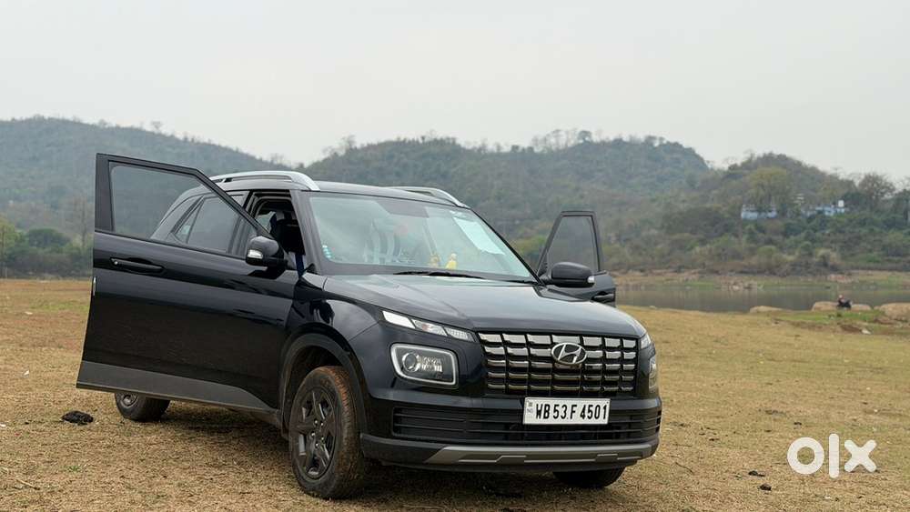 Hyundai Venue 2025 Petrol Good Condition