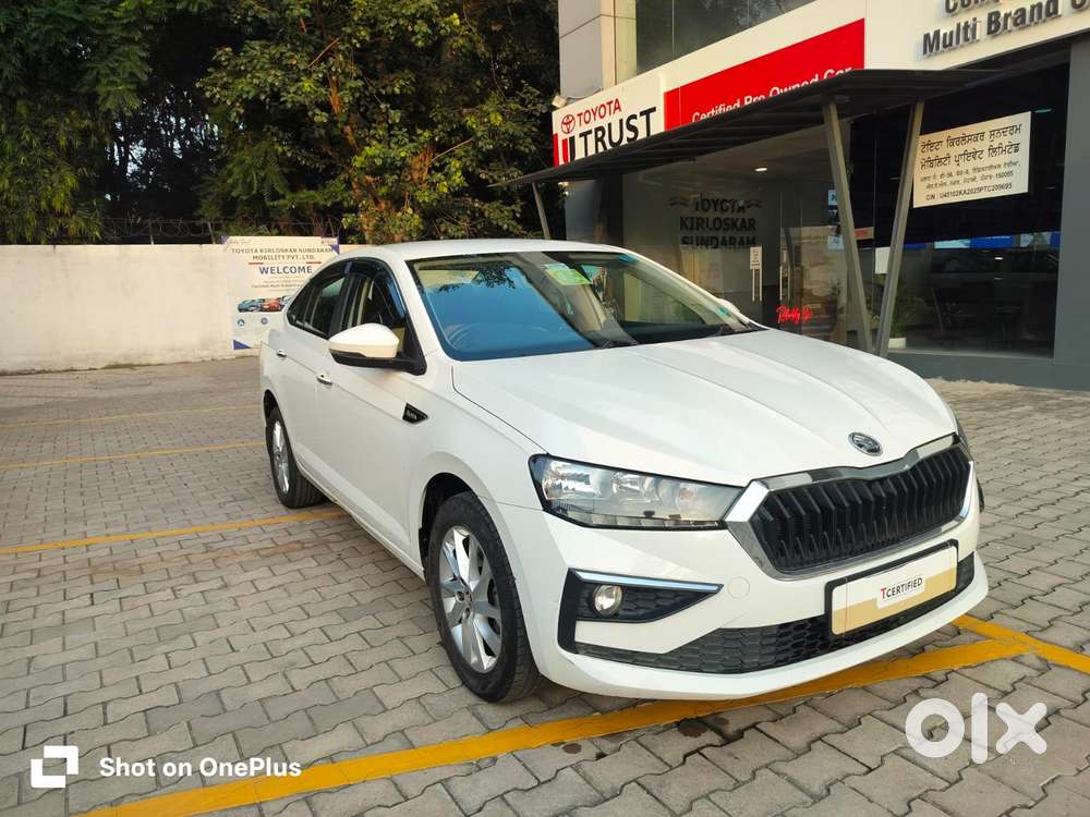 Skoda Slavia 1.0 Ambition Tsi At, 2023, Petrol