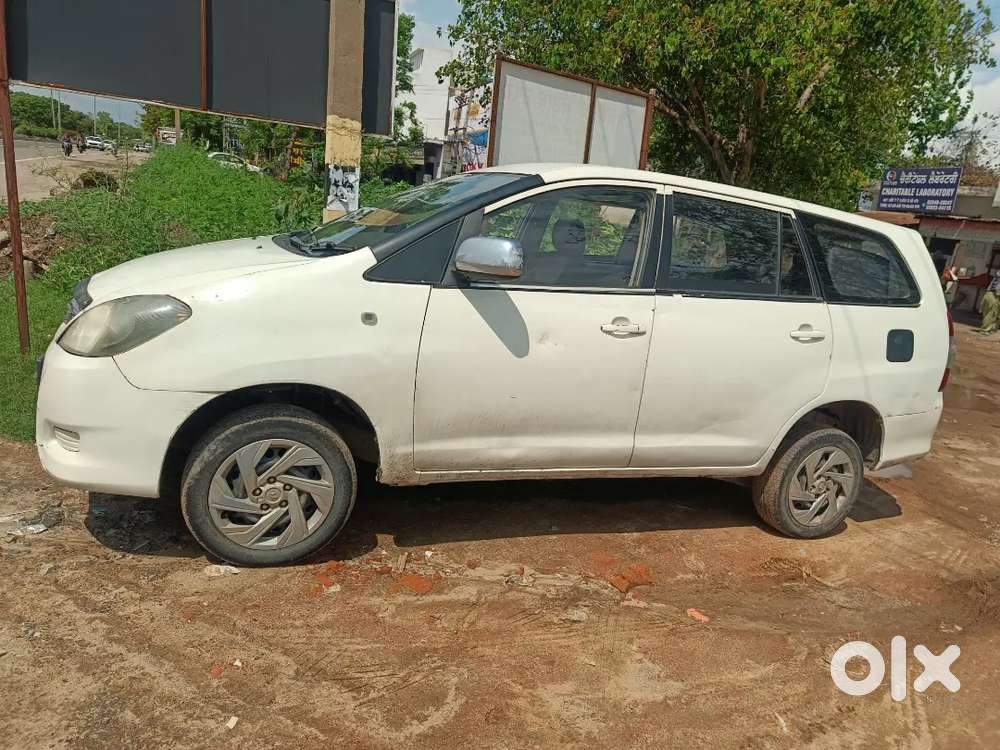 Toyota Innova 2011 G2 Diesel Well Maintained