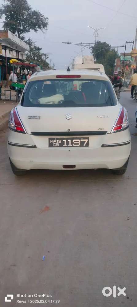 Maruti Suzuki Swift 2011 Petrol Vxi
