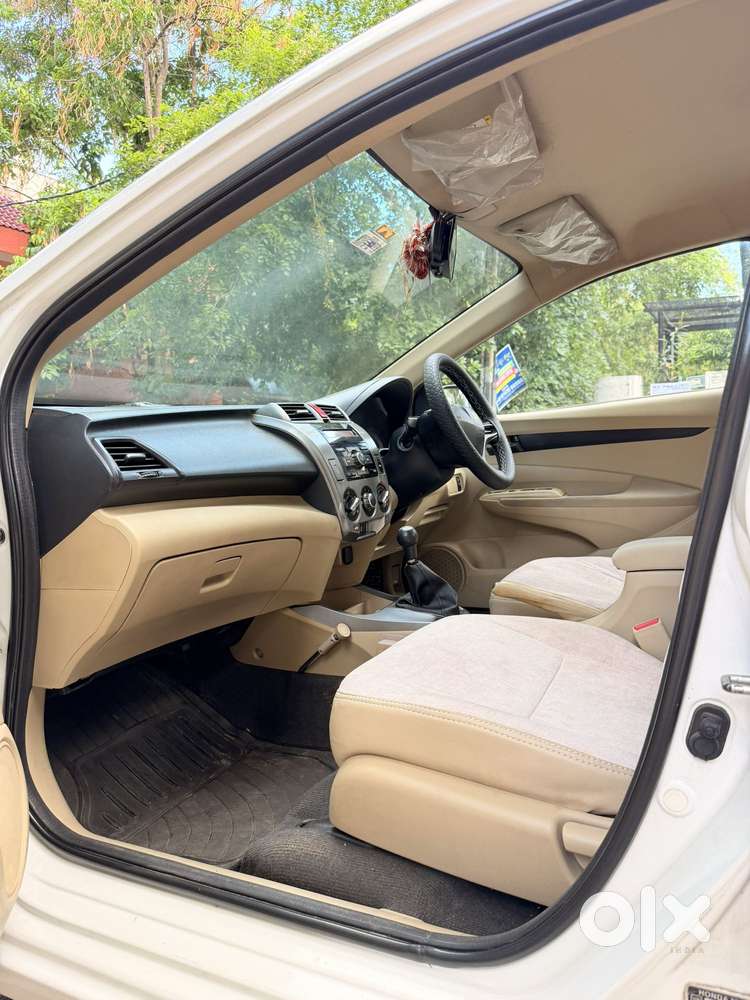 Honda City 2011-2013 V Mt Exclusive, 2012, Petrol