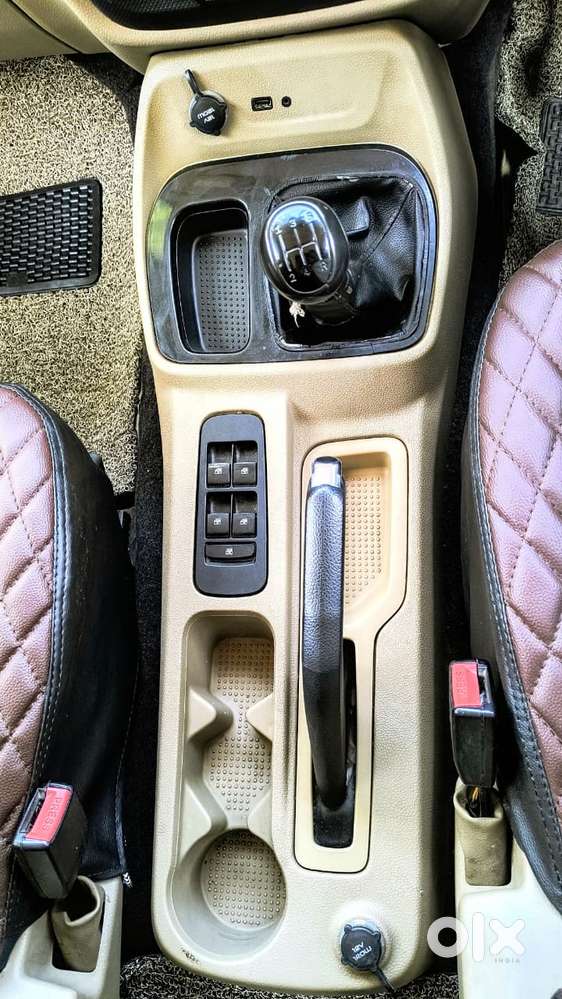 Mahindra Tuv 300 T8, 2017, Diesel