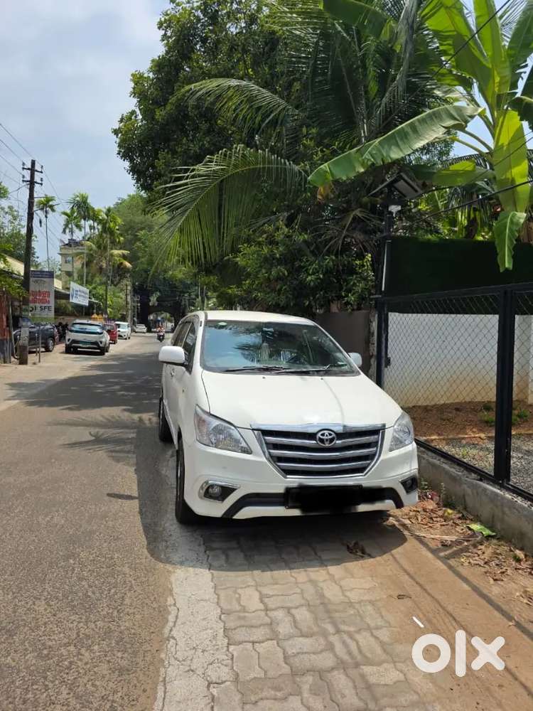 Toyota Innova 2010 Diesel 340000 Km Driven