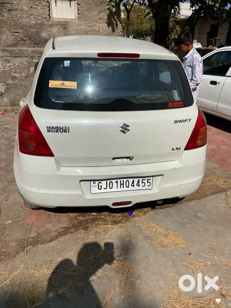 Maruti Suzuki Swift 2008 Cng & Petrol 141000 Km Driven