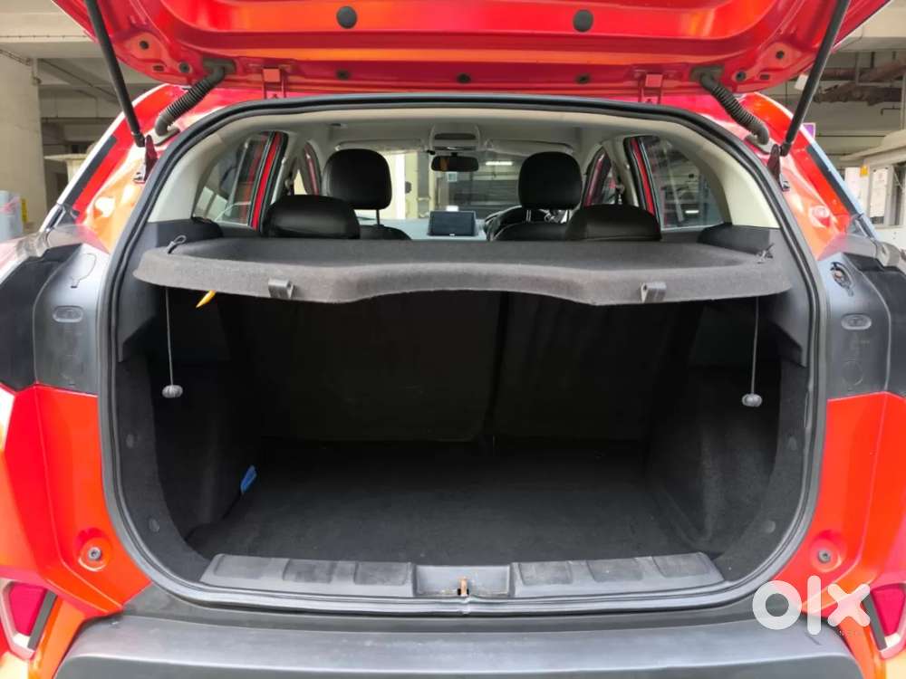 Tata Nexon 1.2 Revotron Xza Plus, 2020, Petrol