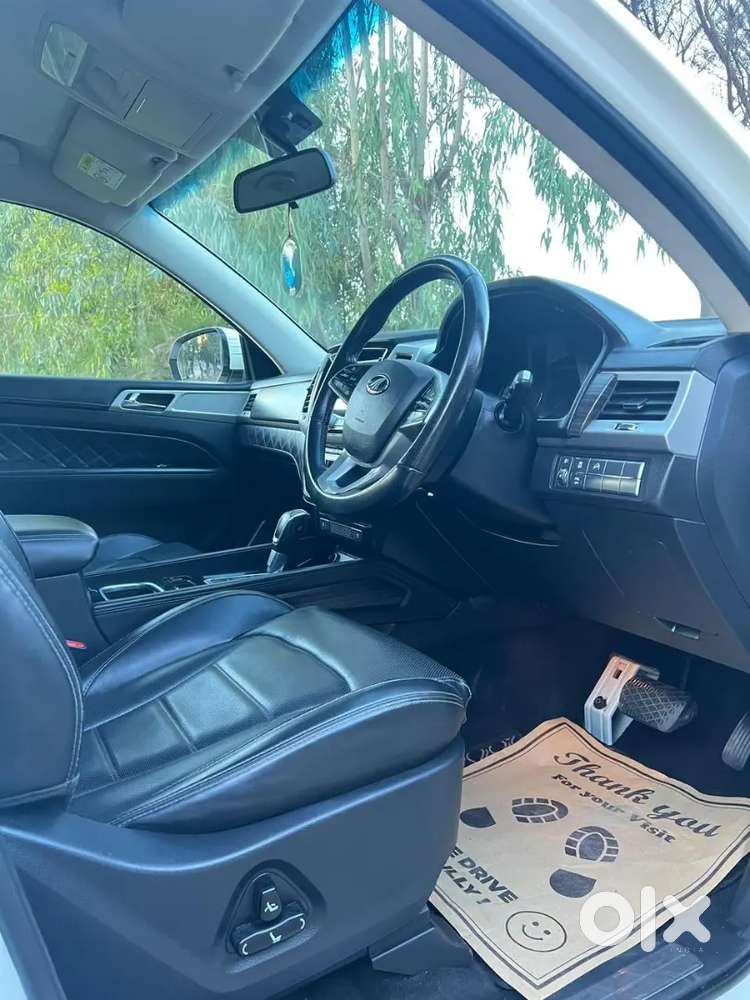 Mahindra Alturas G4 2019