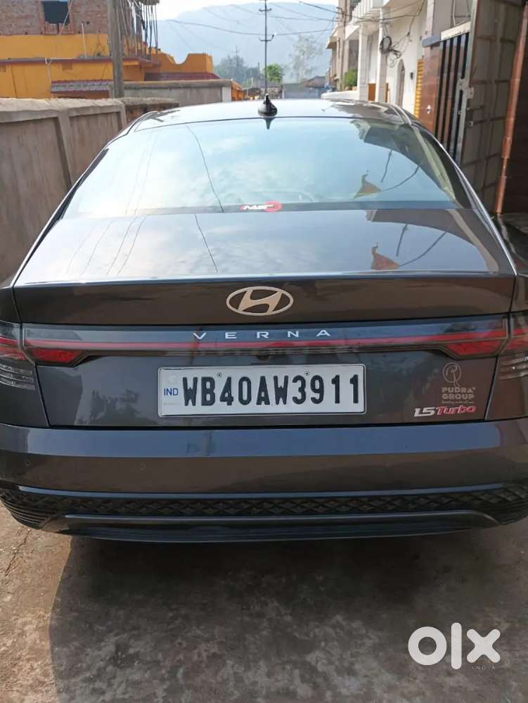 Hyundai Verna 2023 Petrol Well Maintained
