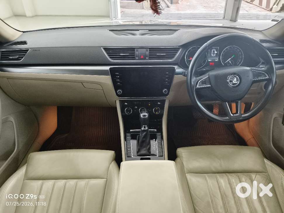 Skoda Superb Style 1.8 Tsi At, 2019, Petrol