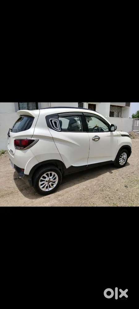 Mahindra Kuv 100 2017 Petrol 79000 Km Driven