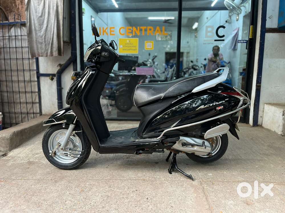 Activa 4g Price Activa 4g Silver Colour Road Price Activa Wheeler