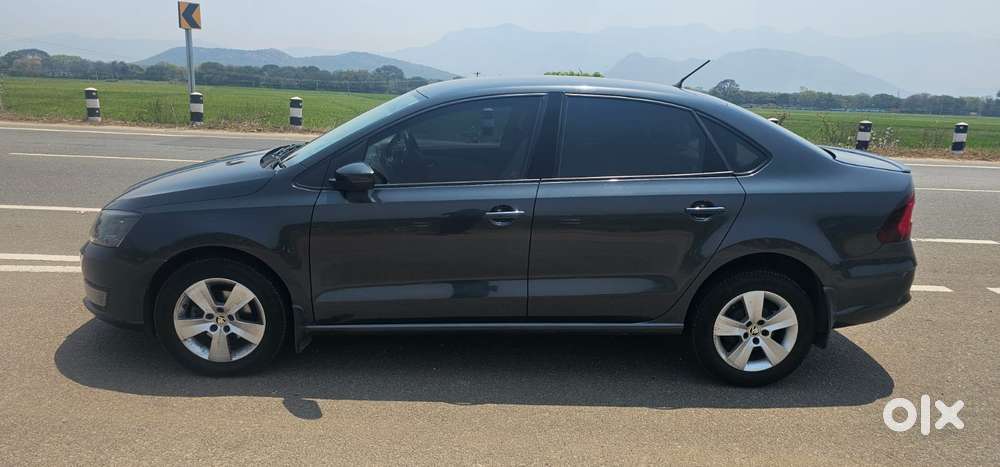 Skoda Rapid 1.5 Tdi Style/1.5 At Style, 2017, Diesel