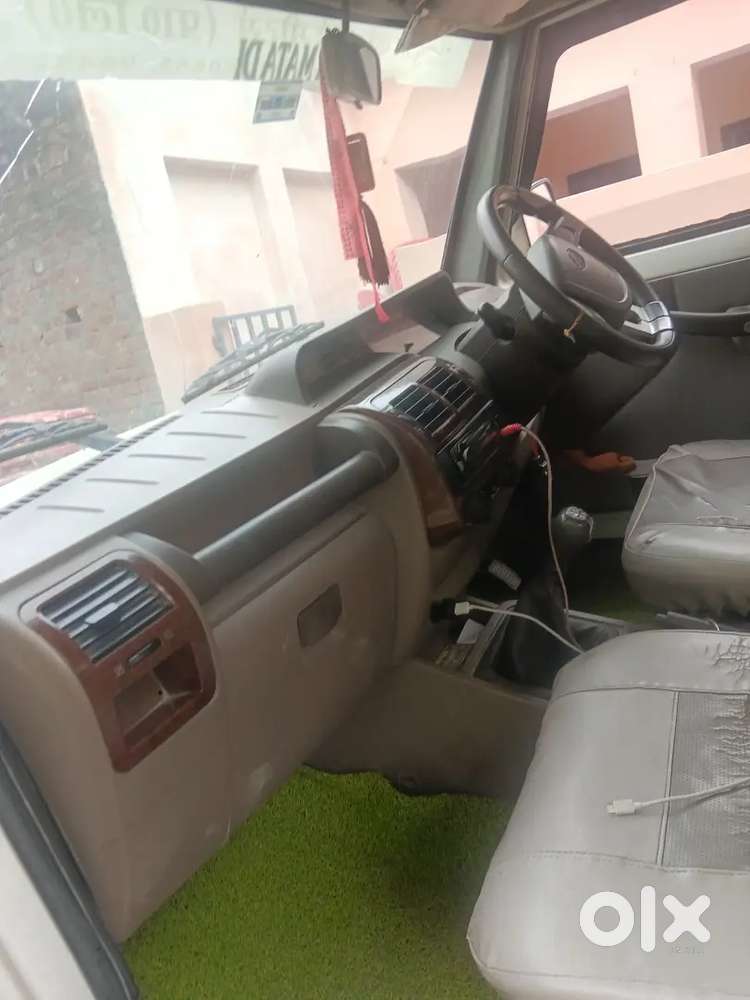बोलेरो 7 सीटर
