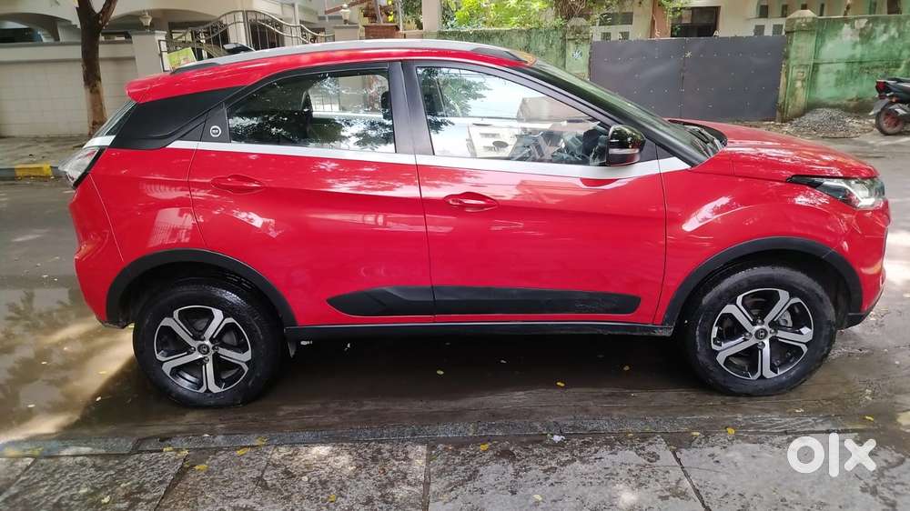 Tata Nexon 1.2 Revotron Xza Plus (o) Amt, 2023, Petrol