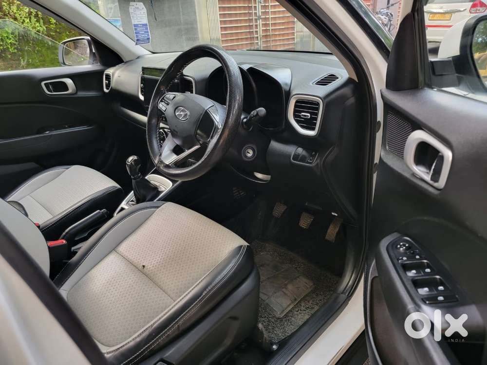 Hyundai Venue S 1.2 Petrol, 2020, Petrol