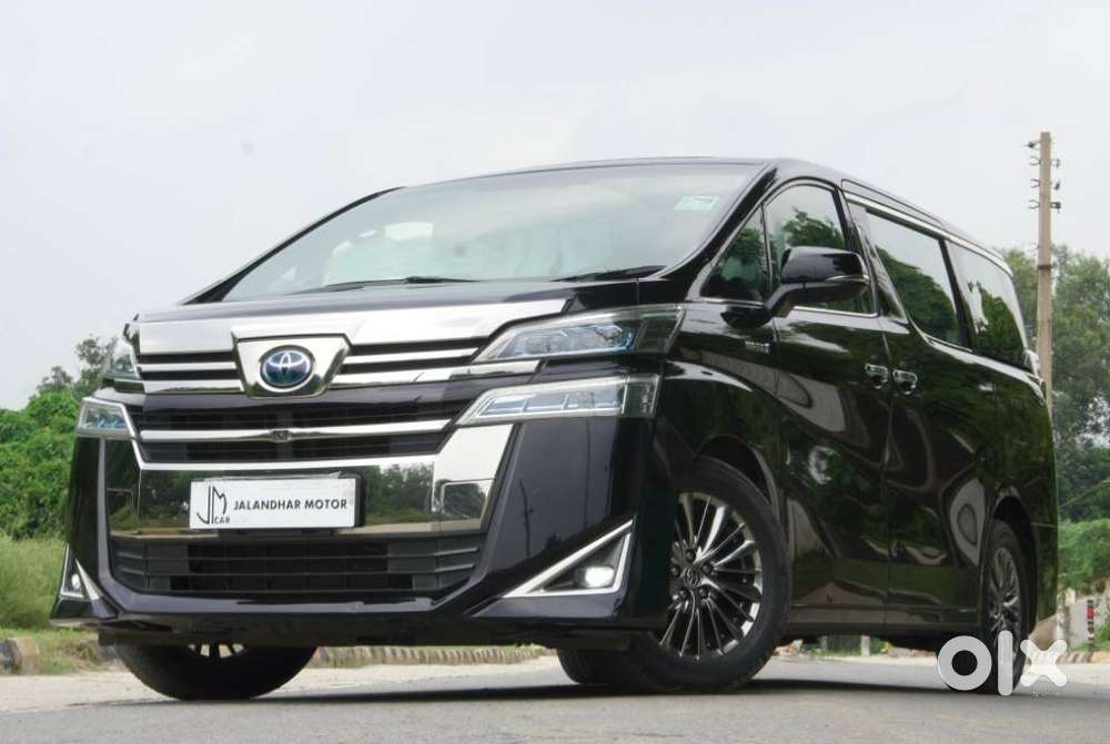 Toyota Vellfire 2.5 Executive Lounge, 2021, Petrol