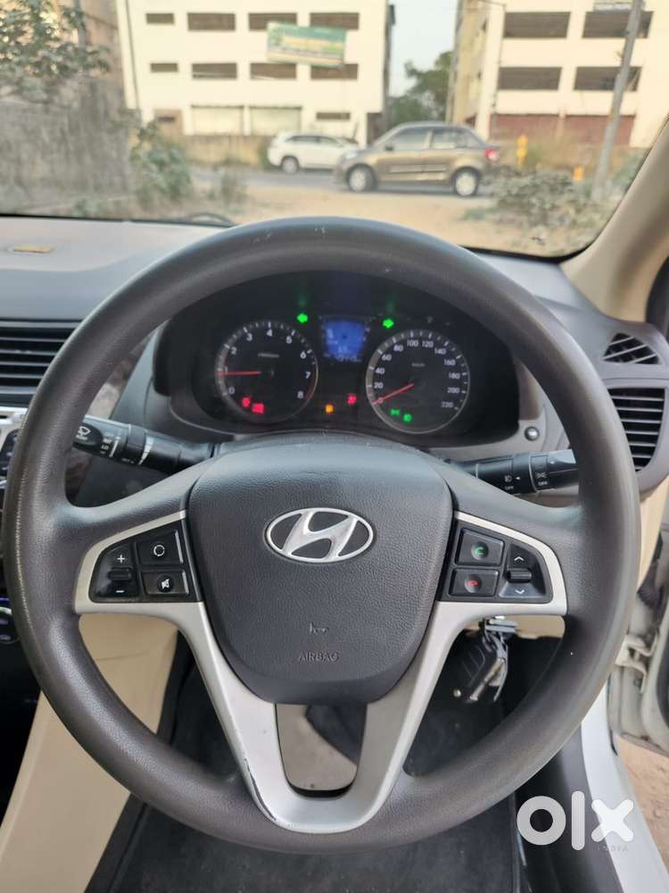 Hyundai Verna 1.6 Manual 2012