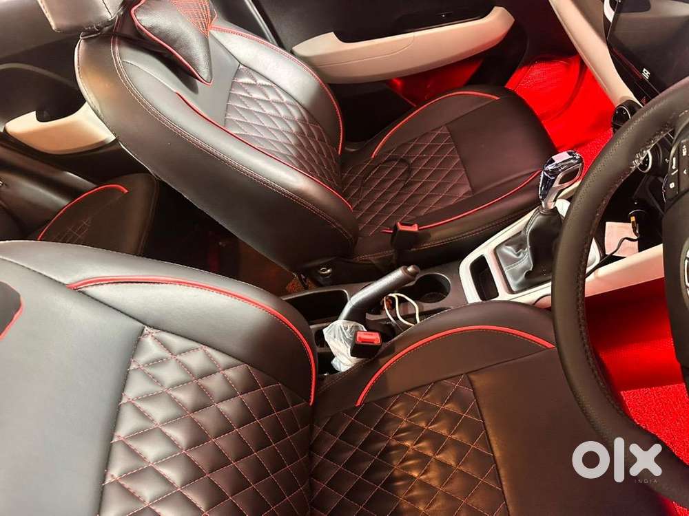 Hyundai Venue Facelift 2022 Petrol 14500 Km Driven