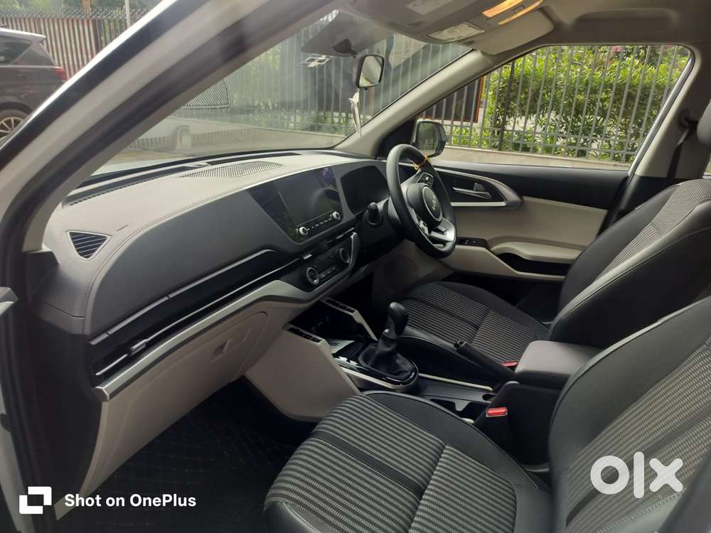 Kia Carens 1.5 Prestige 7 Str, 2023, Petrol