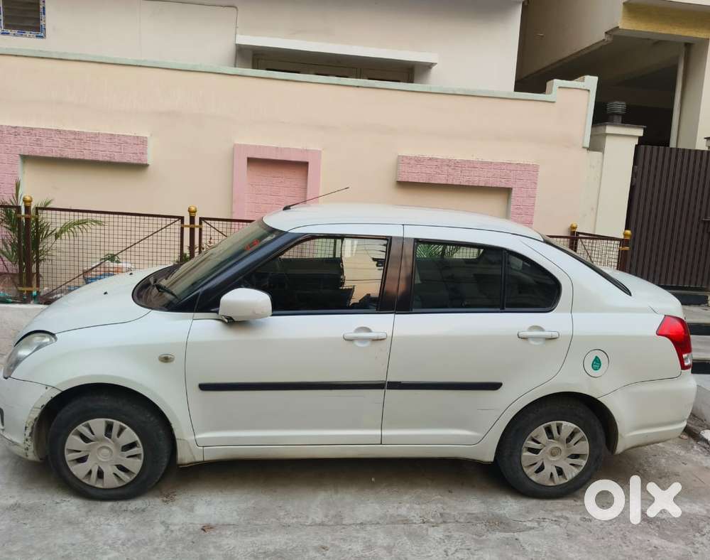 Maruti Suzuki Swift Dzire Vxi, 2011, Petrol