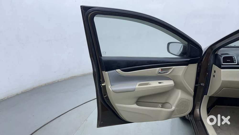 Maruti Suzuki Ciaz 2014-2017 At Zxi, 2015, Petrol