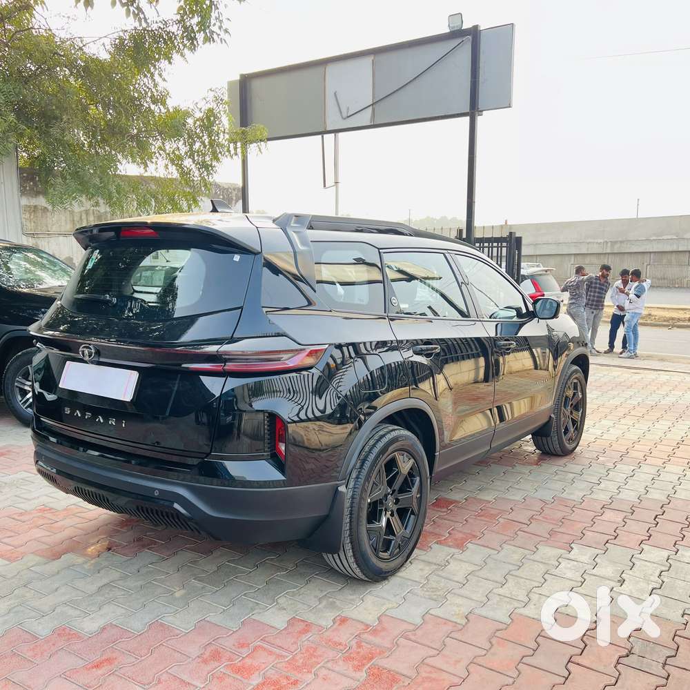 Tata Safari Pure Plus S Dark Edition, 2024, Diesel