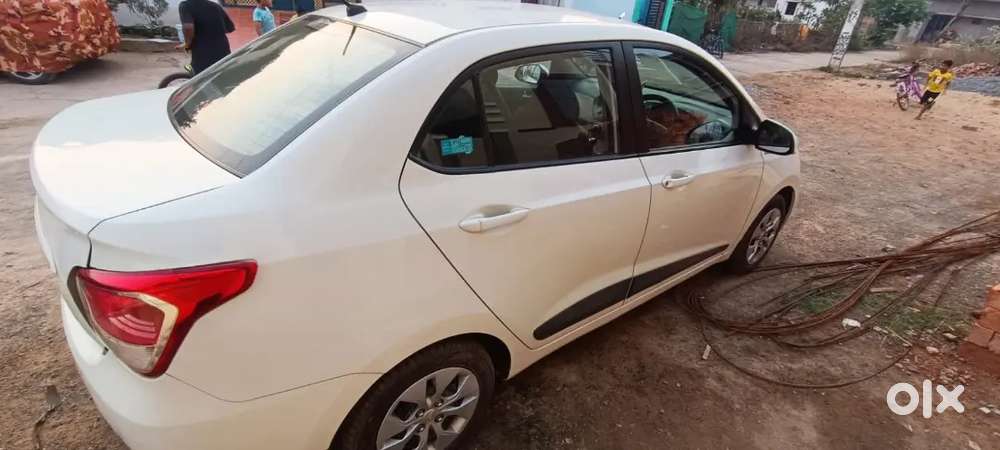 Hyundai Xcent 2016 Petrol 51000 Km Driven