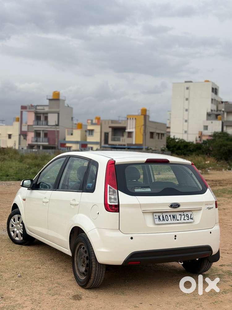 Ford Figo Duratec 1.2 Petrol Zxi 2014 Dec