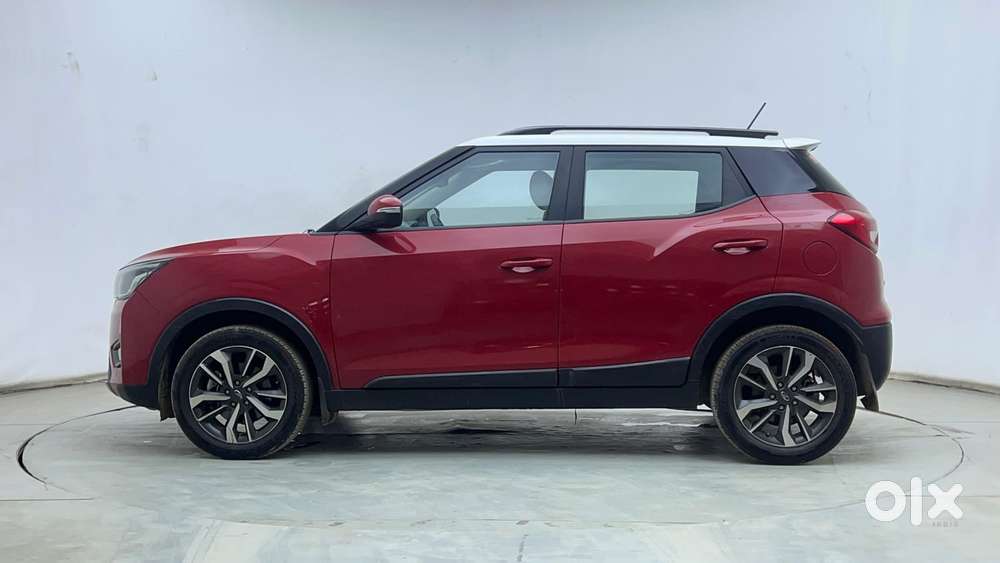 Mahindra Xuv300 W8 Option Dual Tone, 2021, Petrol