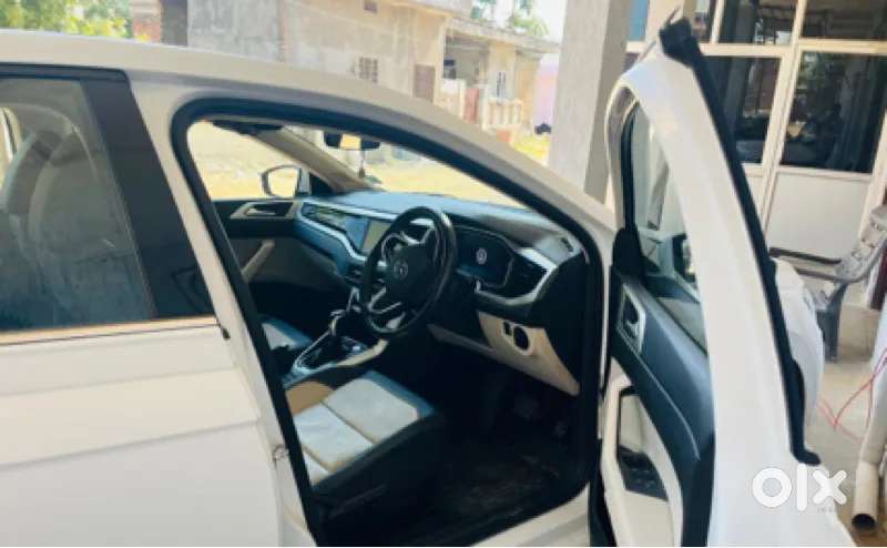 Volkswagen Virtus 1.0 Topline Tsi At, 2023, Petrol