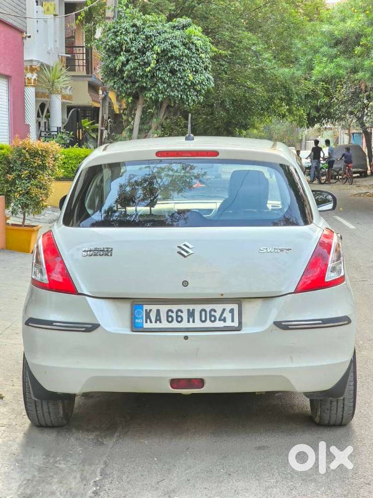 Maruti Suzuki Swift Lxi, 2017, Petrol