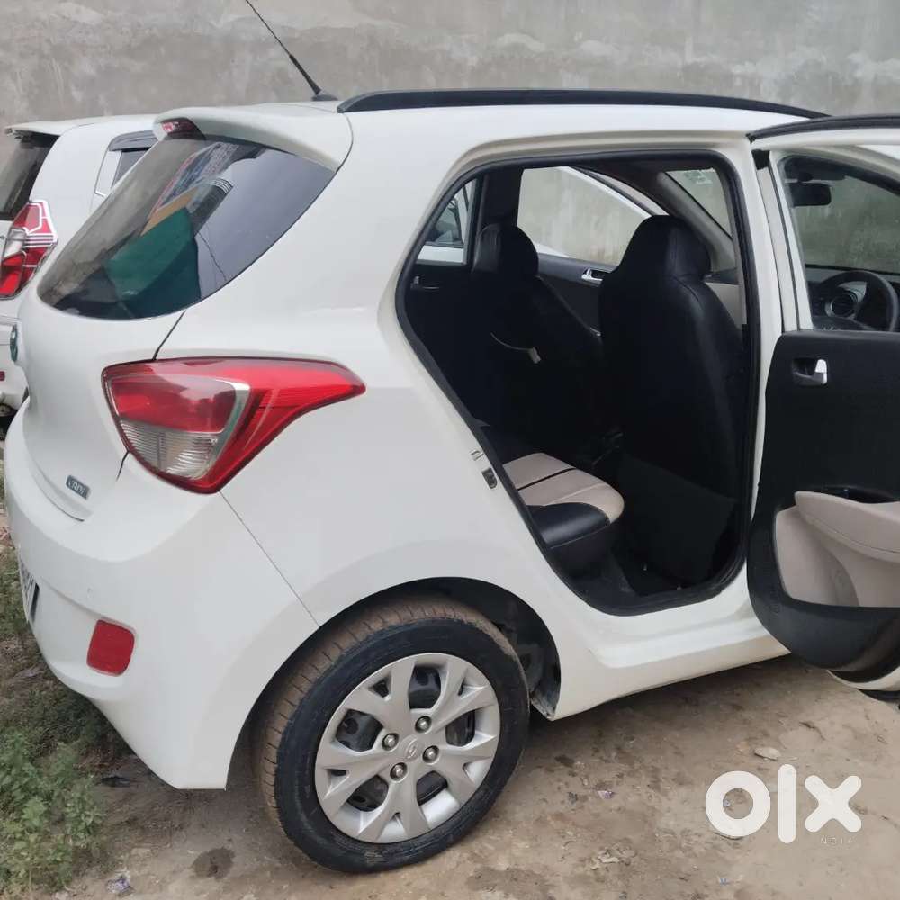 Hyundai Grand I10 Sportz 2016 Diesel