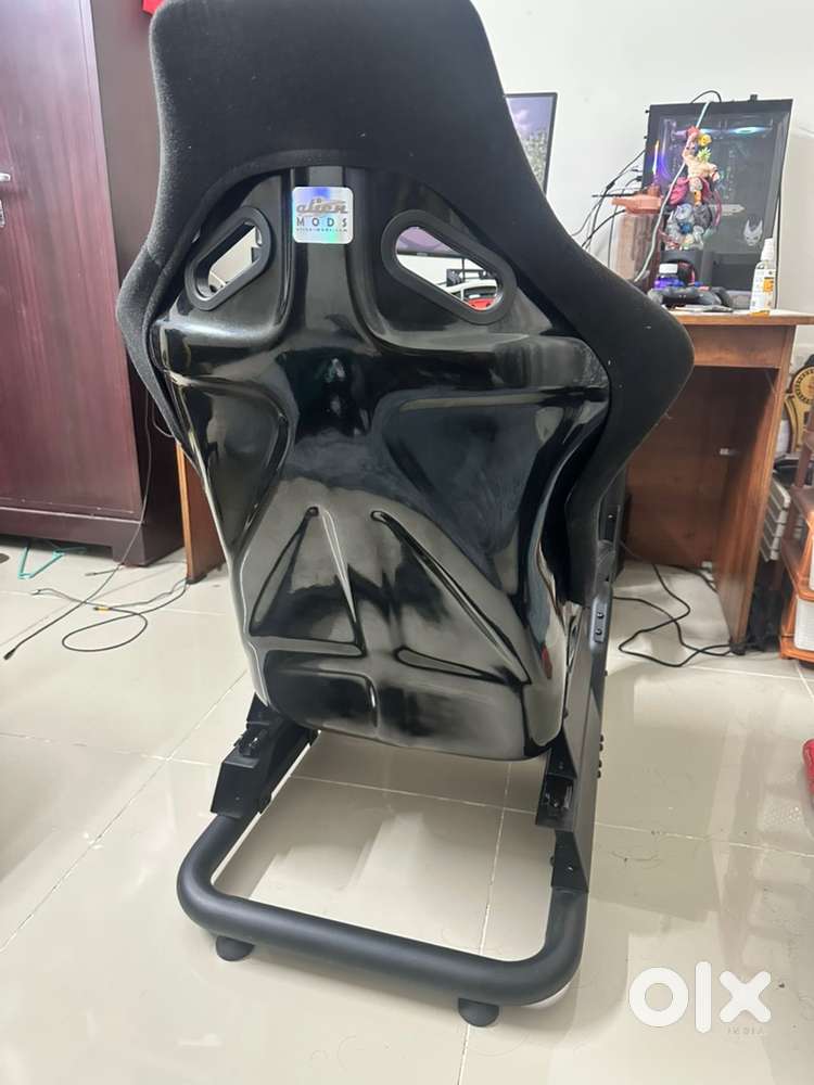 Moza R5 Bundle + VRH TX Tubular Cockpit