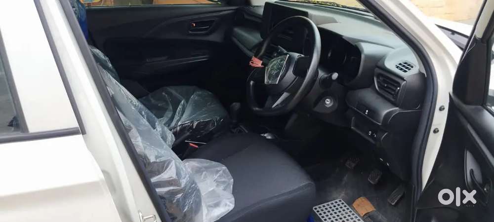 Maruti Suzuki Swift Lxi 1oct 2025