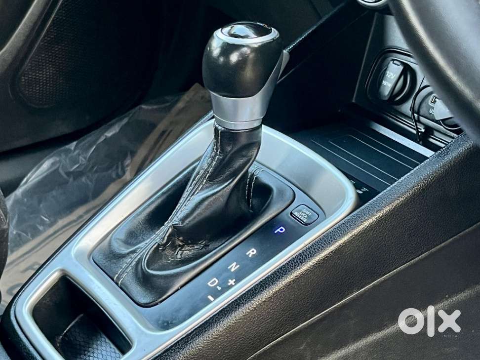 Hyundai Venue 1.0 Sx Turbo Dct, 2020, Petrol